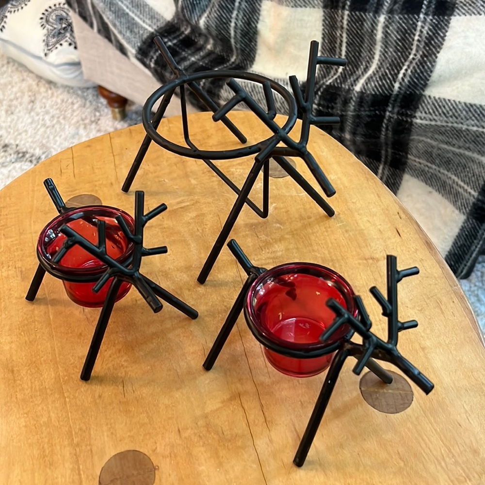 At Home America reindeer holiday candle holder set